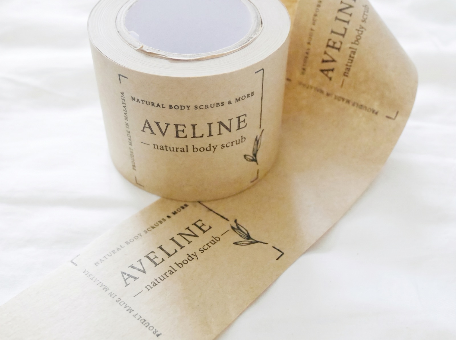 Kraft-paper body scrub label roll with botanical art