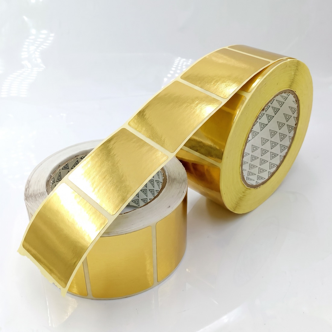 Foil label material